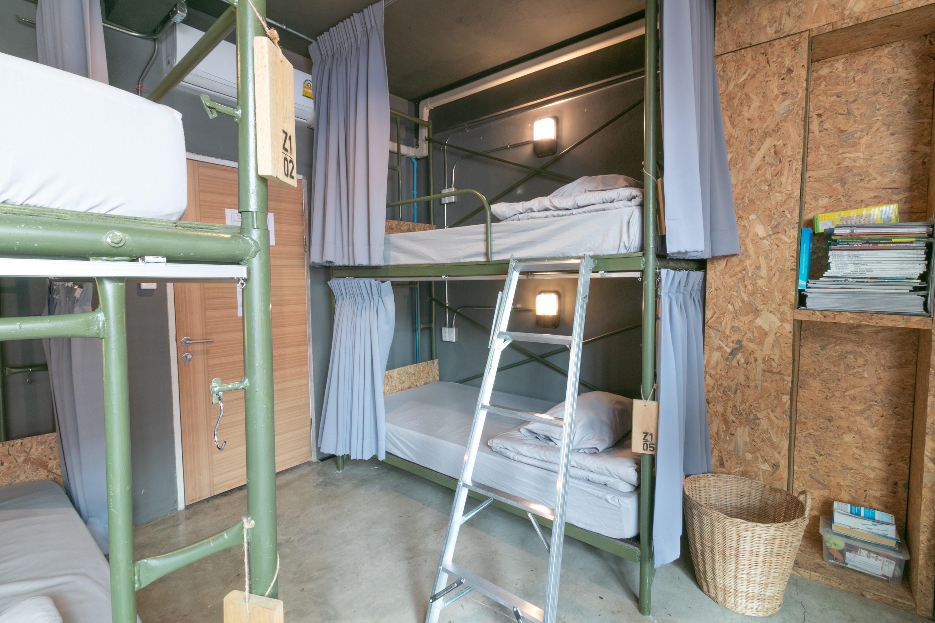 Zhelter'Bkk Hostel Μπανγκόκ Εξωτερικό φωτογραφία