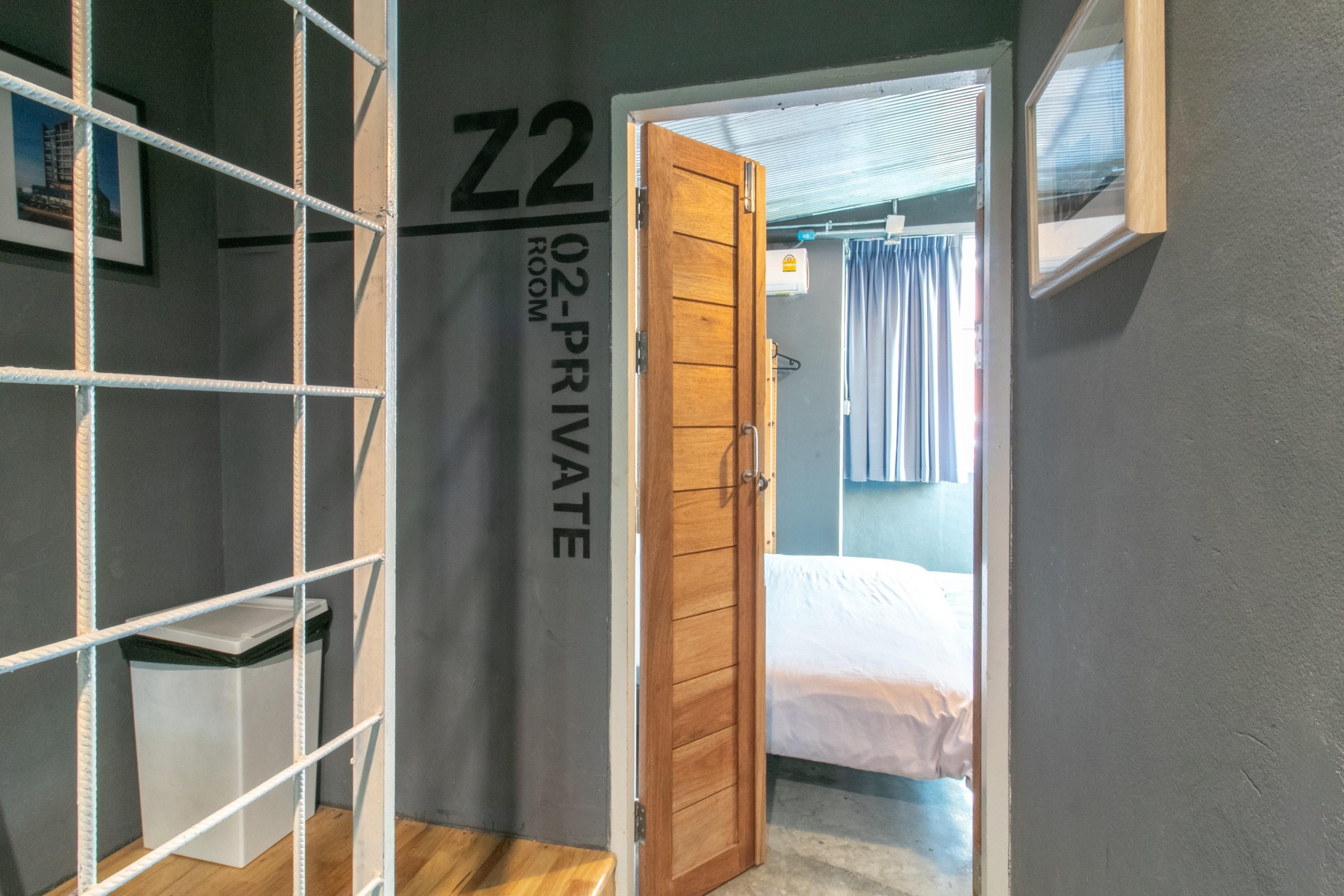 Zhelter'Bkk Hostel Μπανγκόκ Εξωτερικό φωτογραφία