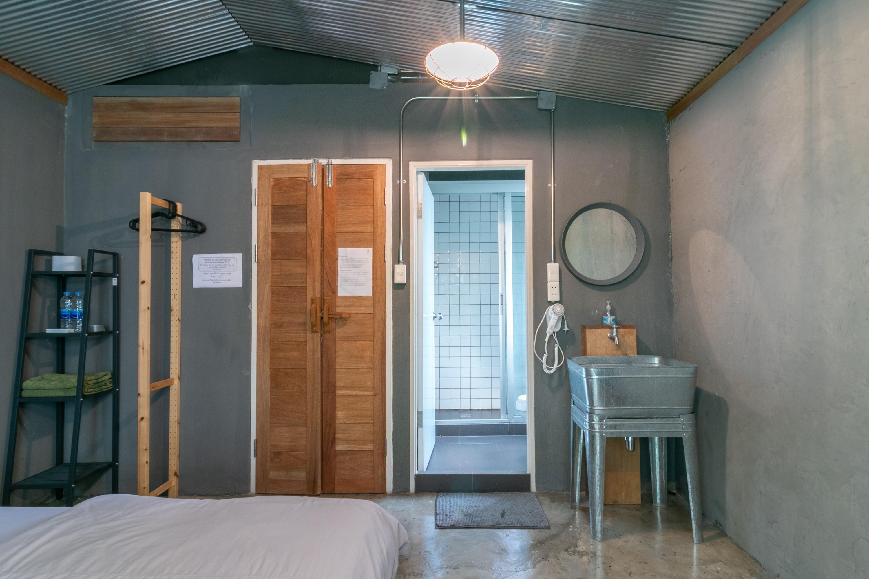 Zhelter'Bkk Hostel Μπανγκόκ Εξωτερικό φωτογραφία
