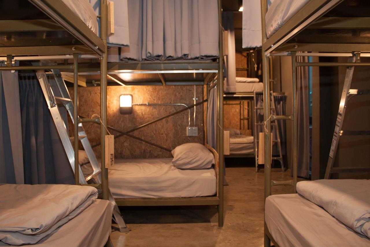 Zhelter'Bkk Hostel Μπανγκόκ Εξωτερικό φωτογραφία