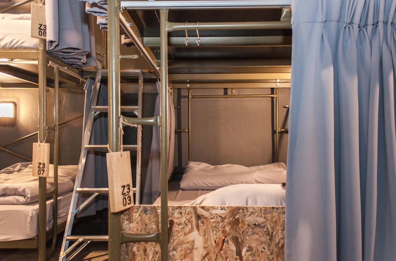 Zhelter'Bkk Hostel Μπανγκόκ Εξωτερικό φωτογραφία