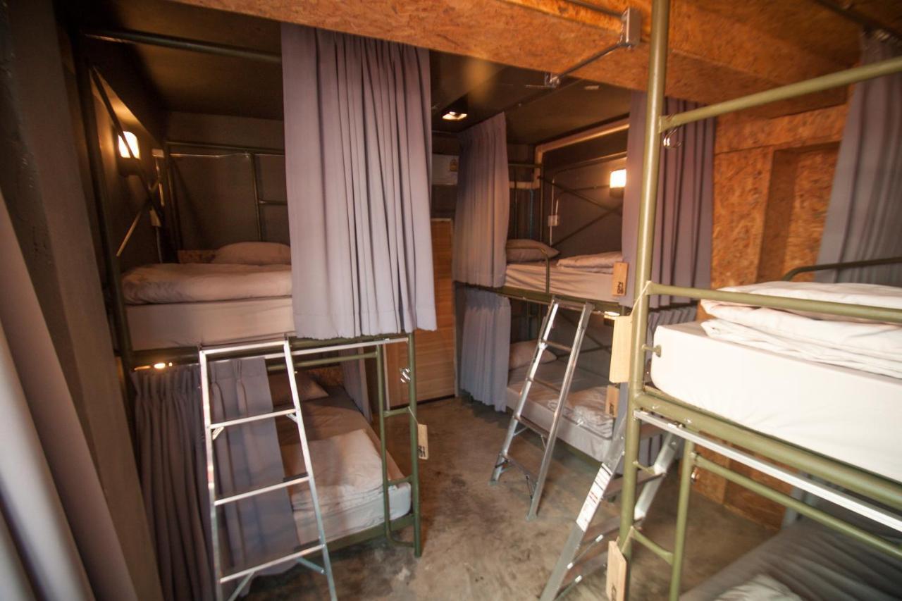 Zhelter'Bkk Hostel Μπανγκόκ Εξωτερικό φωτογραφία